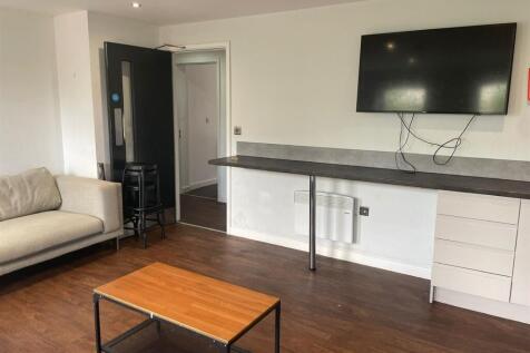 f3 communal area 4.jpeg