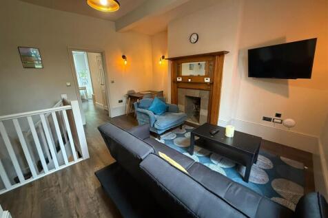 WhatsApp Image 2025-09-04 at 10.40.55.jpeg