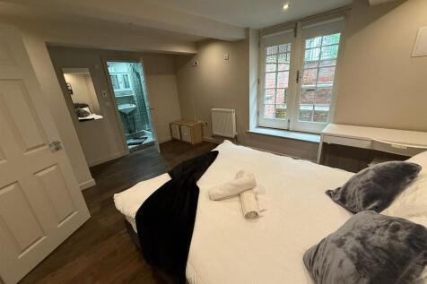 WhatsApp Image 2025-09-04 at 10.40.56 (3).jpeg