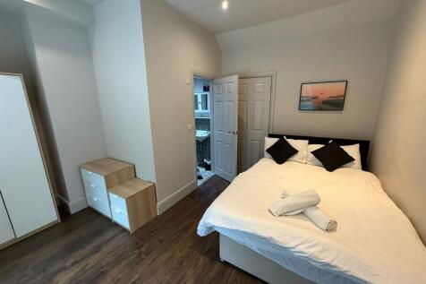 WhatsApp Image 2025-09-04 at 10.40.56.jpeg