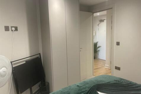 WhatsApp Image 2025-08-19 at 15.17.41_81cc914d.jpg