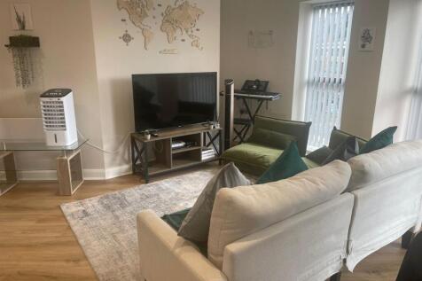 WhatsApp Image 2025-08-19 at 15.17.40_28d8af83.jpg