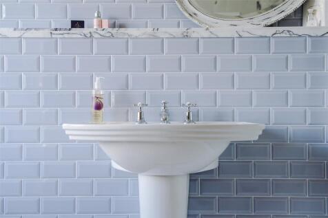 Sink Detail
