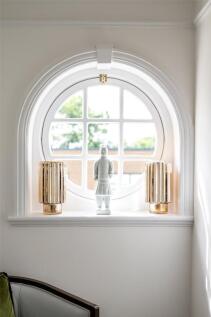 Detailed Window
