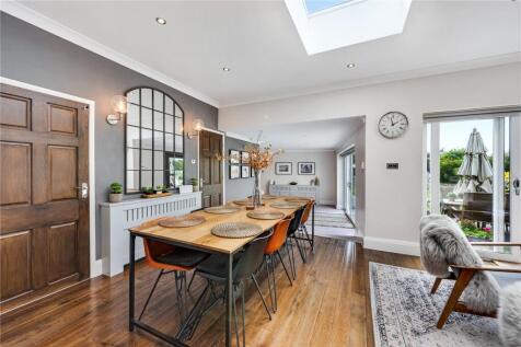 Open Plan Dining