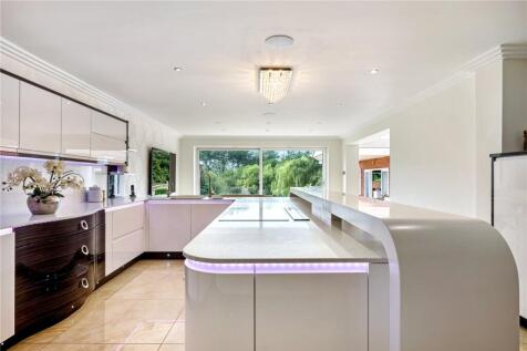 Kitchen 4