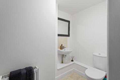 Master Bedroom with En-suite
