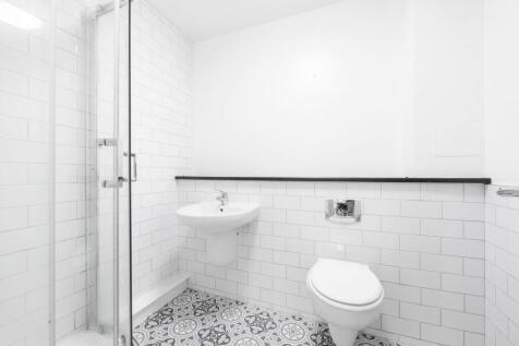 Master Bedroom &amp; En-Suite