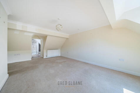 Bedroom 1 (first floor)