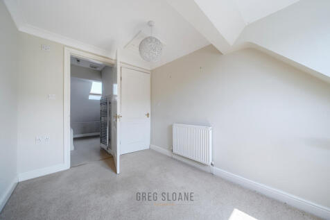 Bedroom 3 (first floor)