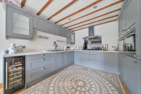 Kitchen (refitted in 2022)