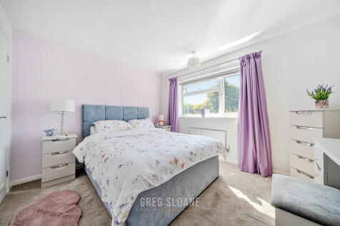 1359930-17-68d976d2adf99