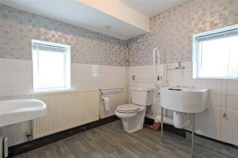 En Suite To D/S Bed