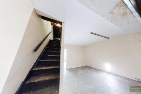 Second Floor Entranc
