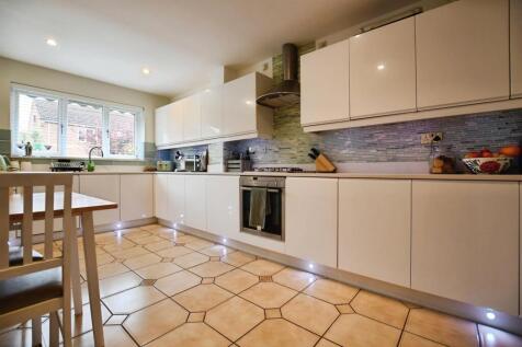 Fitted Kitchen
