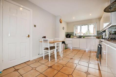 Fitted Kitchen