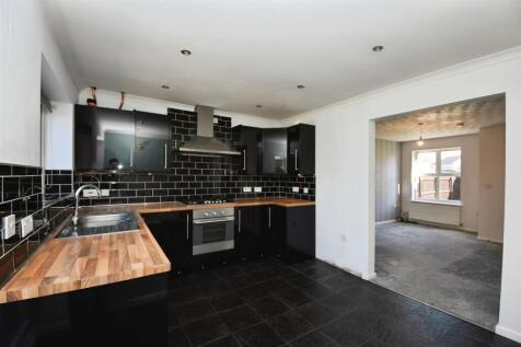 Fitted Dining Kitchen.