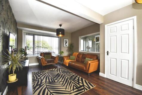 Through Lounge/Dining room