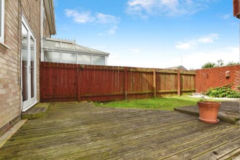 8f33b342-garden.JPG