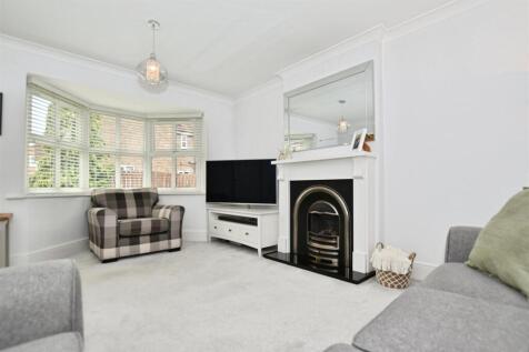 335d8676-lounge 20fire.JPG