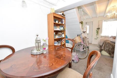 Lounge to Dining Area