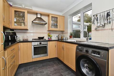 ee593289-kitchen 20only.JPG
