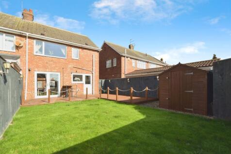 a5d29d93-rear 20house 20gd.JPG