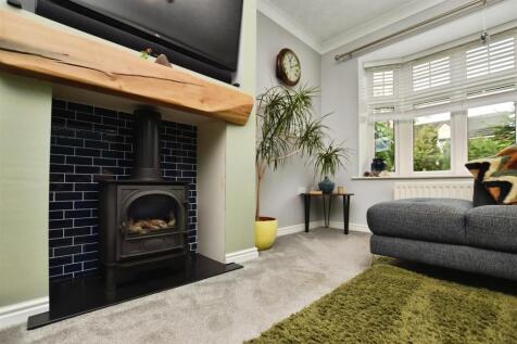 82fbe956-lounge 20feature.JPG