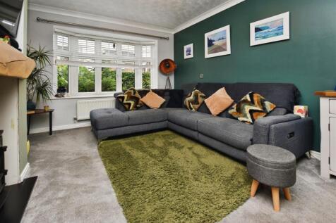 feb3ba43-lounge 20b.JPG