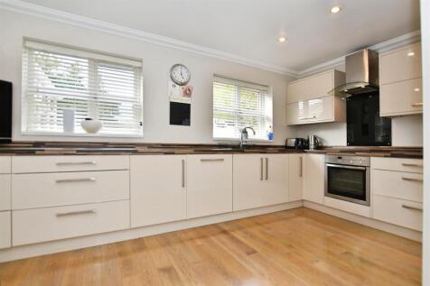 f7549f3e-kitchen 20only 20 282 29.JPG
