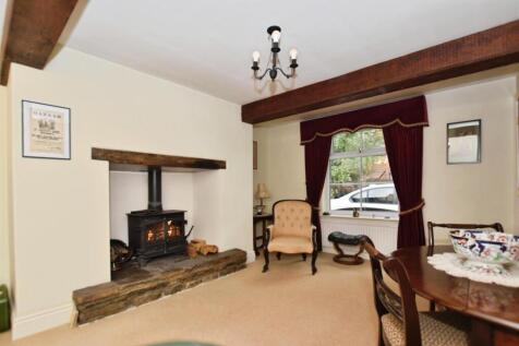 31a9b60c-sitting 20room.JPG