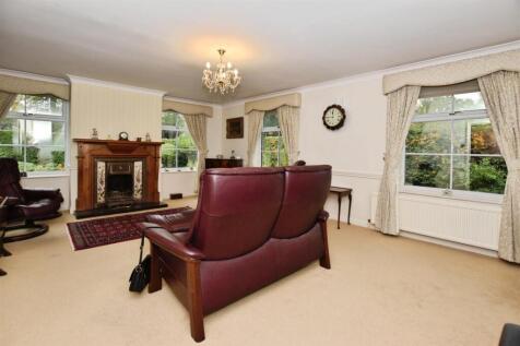 fabb8e94-lounge 20a.JPG