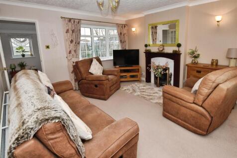 18b01dda-lounge 20over.JPG