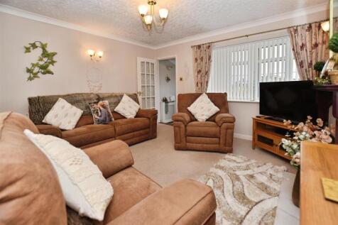 46217ebf-lounge 20cosy.JPG