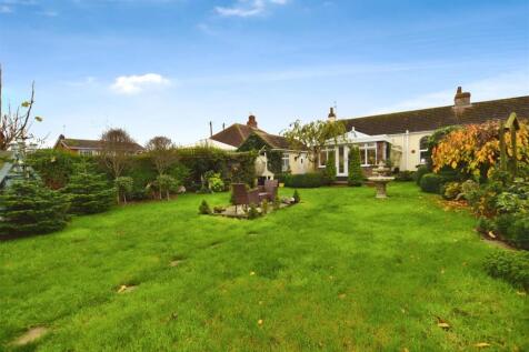 8e6db16c-garden 20bblong.JPG