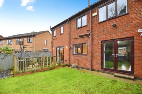 7349221f-rear 20house.JPG