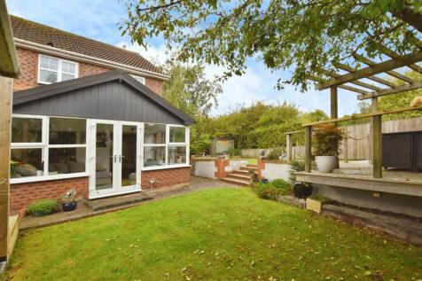 21f36613-rear 20house 20gdm 20a.JPG