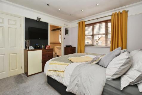 a2665270-bed 201 20b.JPG