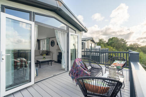 Treetop Lodge Bude 2.jpg