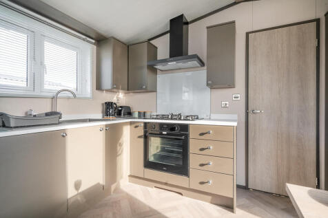 Treetop Lodge Bude 11.jpg