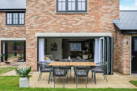 Elgrove Gardens Show Home