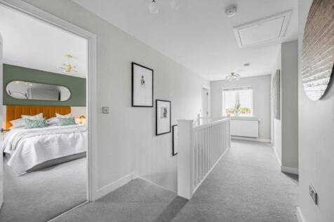 Elgrove Gardens Show Home Bedroom