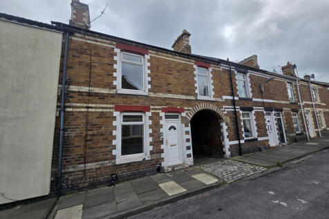3 Bed Mid Terrace