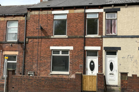 3 bedroom Terraced for rent