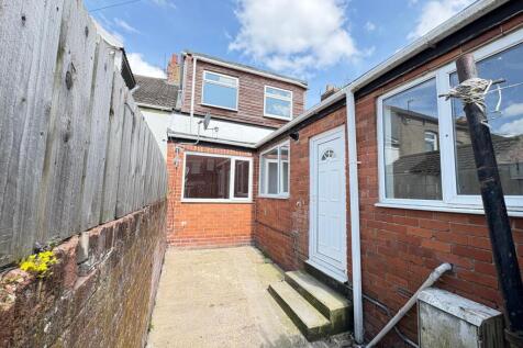 3 bedroom Terraced for rent