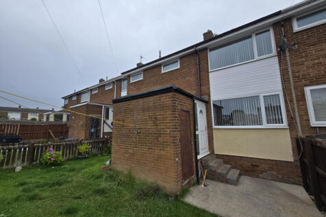3 Bed Mid Terrace