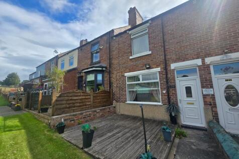 3 bedroom Terraced for rent