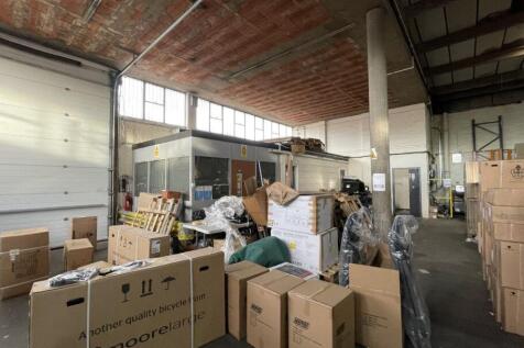 UNit 3 eldon photo 4.JPG