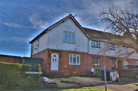 Margaret Road, Priors Park, Tewkesbury - Front