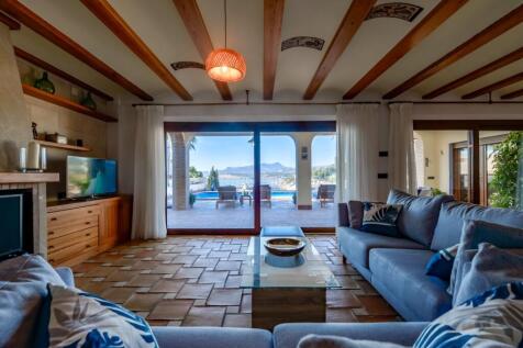 Property Image 4